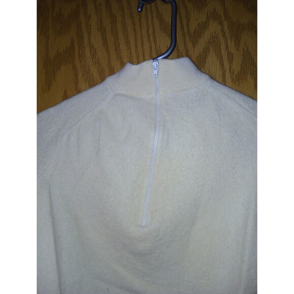 Cashmere By Pringle Sweater Made In Scotland Womens Size 36/92 Fits 28×16 Yellow - Picture 13 of 14